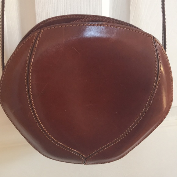 De Veccchi cognac brown buck stitch leather crossbody bag - Picture 4 of 11
